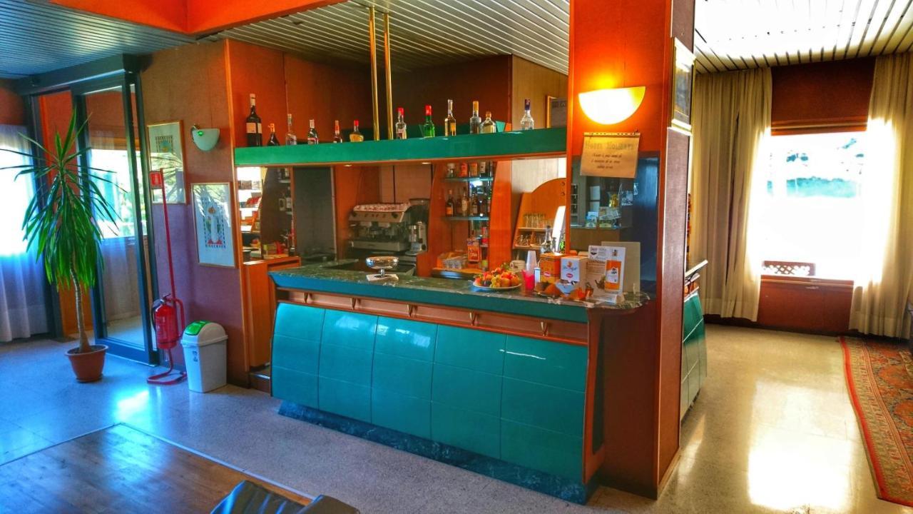 Hotel Holidays ロッカラーゾ エクステリア 写真